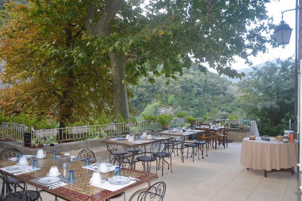 לינה וארוחת בוקר Sumène Domaine De La Carriere מראה חיצוני תמונה