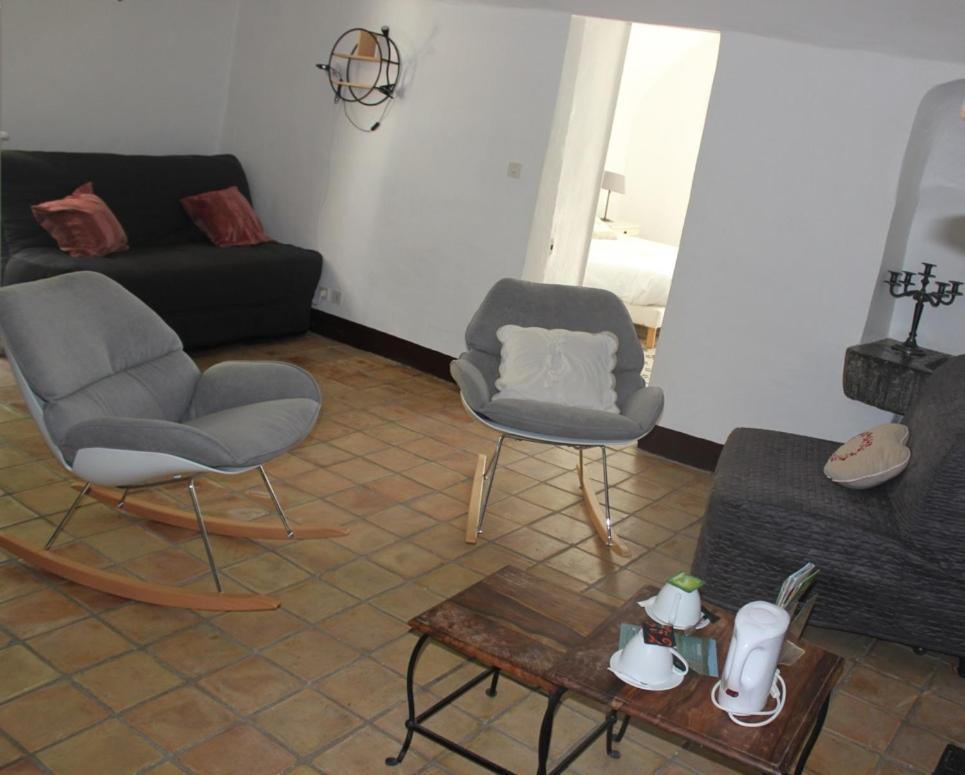 לינה וארוחת בוקר Sumène Domaine De La Carriere מראה חיצוני תמונה