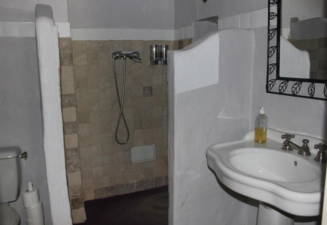 לינה וארוחת בוקר Sumène Domaine De La Carriere מראה חיצוני תמונה
